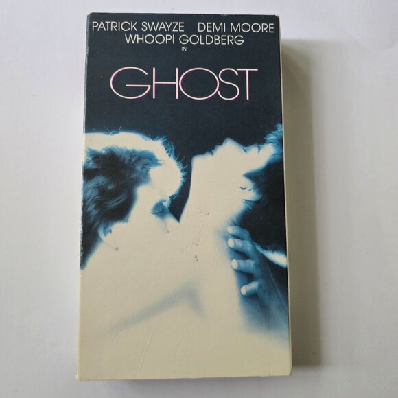 Ghost VHS Tape Starring Patrick Swayze Demi Moore Whoopi Goldberg Paramount 1990 - Picture 4 of 10
